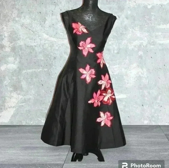 NWOT Kate Spade Black Tiger Lily Applique Fit & Flare Dress sz 4 - Picture 11 of 16